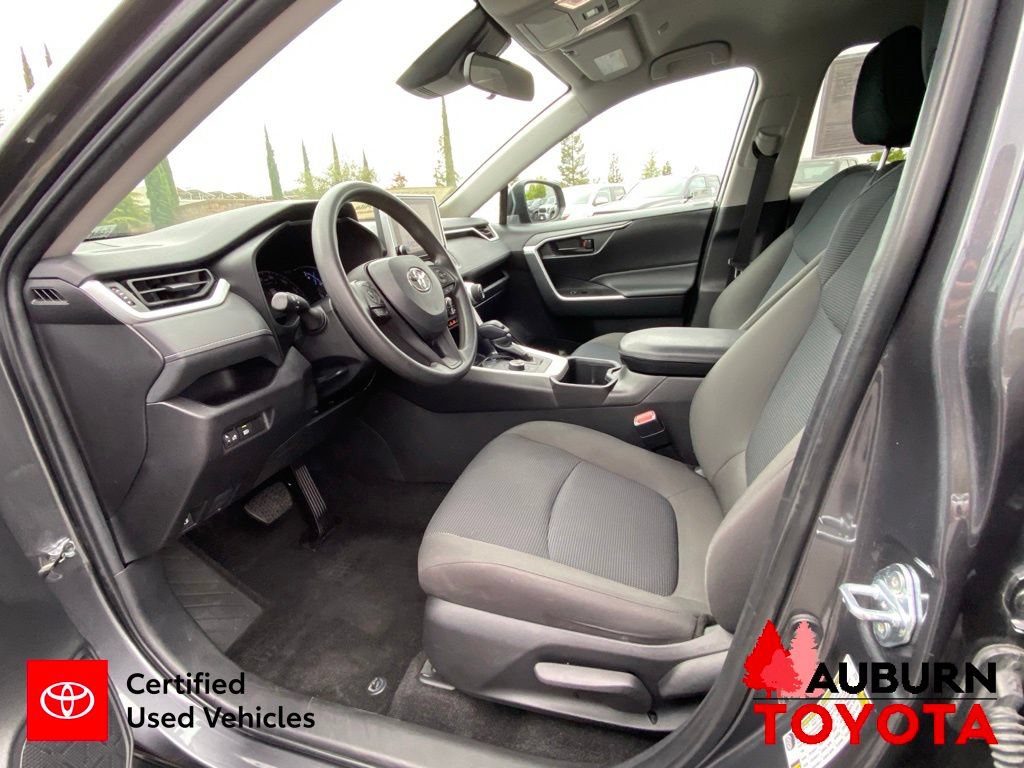 Certified 2024 Toyota RAV4 LE AWD/4WD image 31