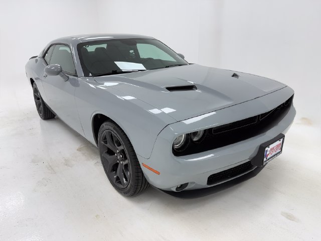 Used 2020 Dodge Challenger SXT w/ Blacktop Package RWD image 2