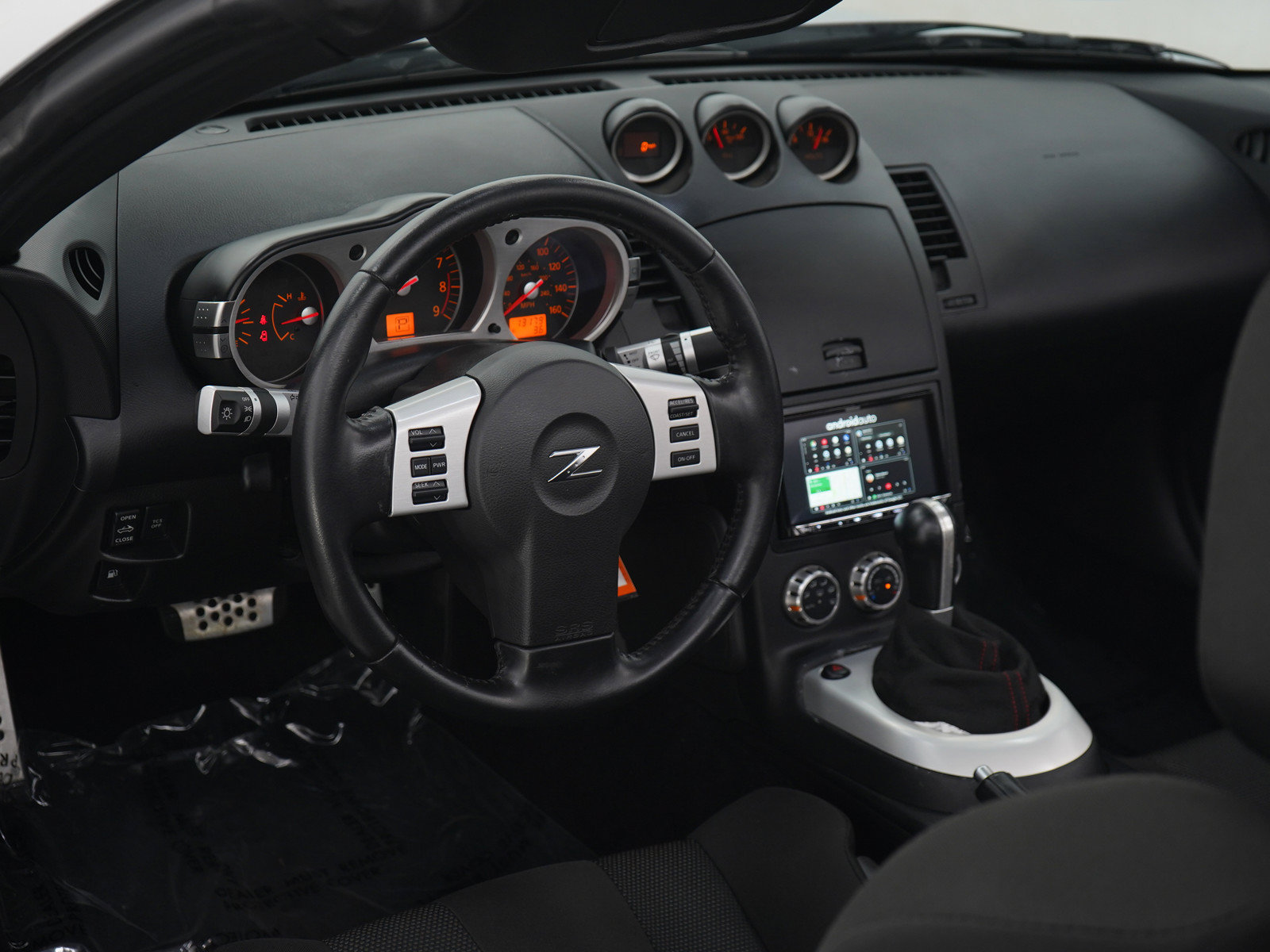 Used 2007 Nissan 350Z Enthusiast RWD image 18