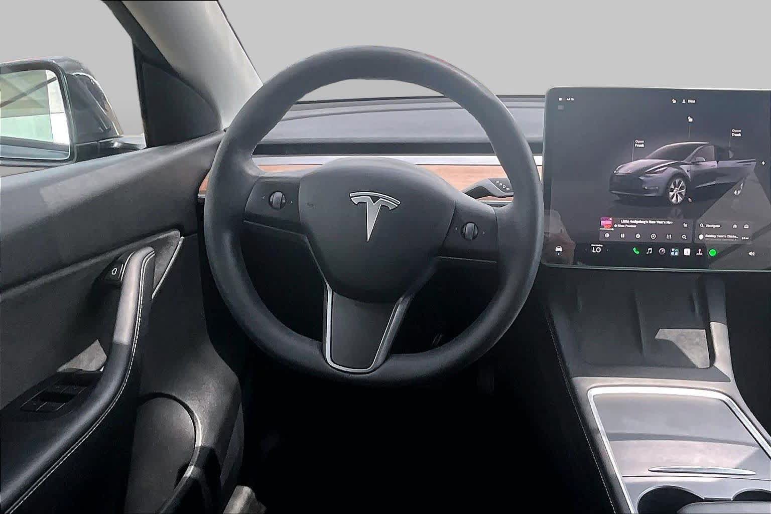 Used 2022 Tesla Model Y Long Range AWD/4WD image 4
