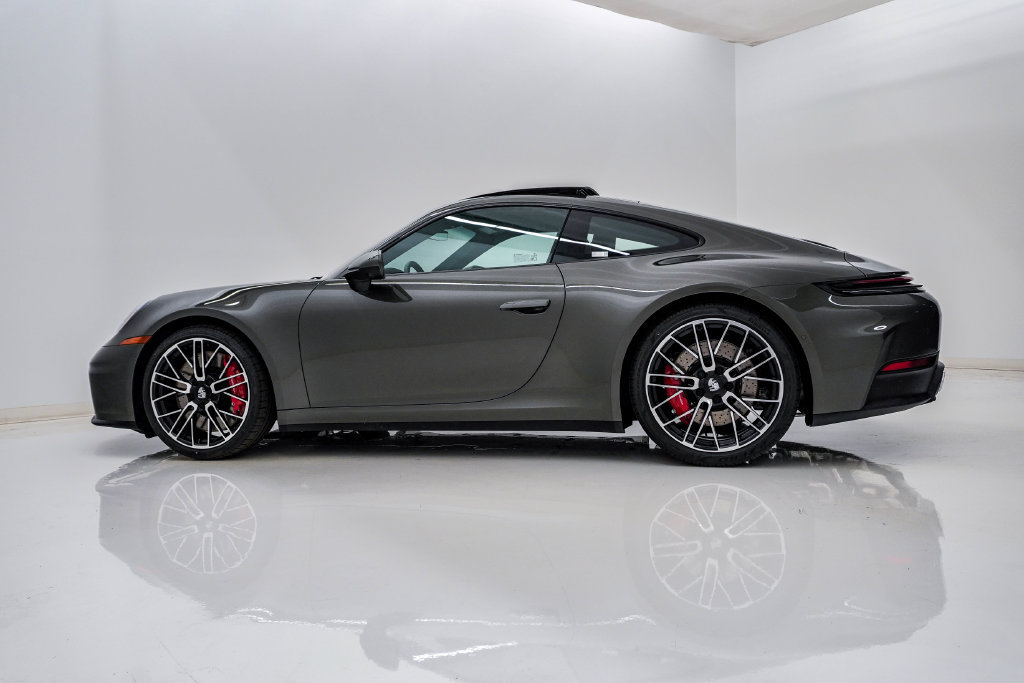 New 2026 Porsche 911 Carrera S RWD image 2