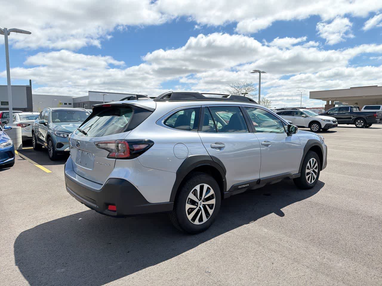 Certified 2024 Subaru Outback AWD/4WD image 13
