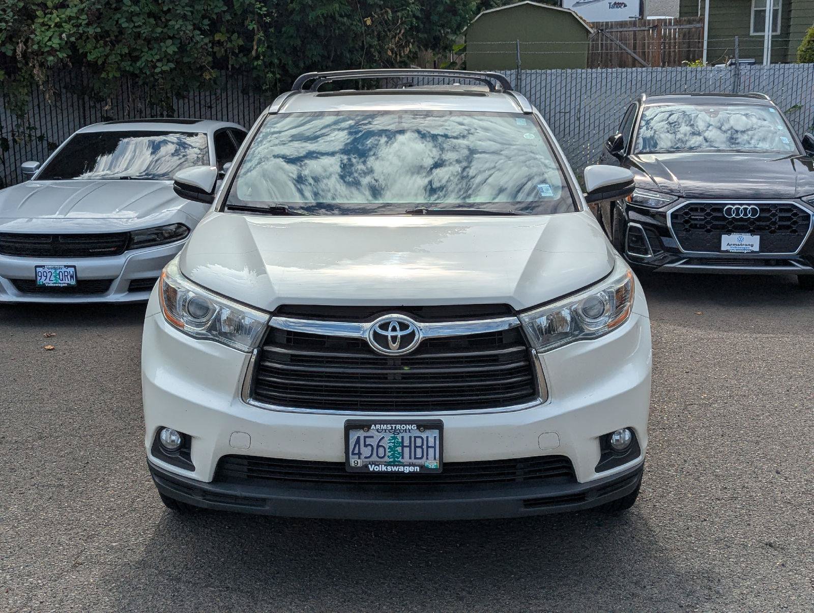 Used 2015 Toyota Highlander XLE AWD/4WD image 11