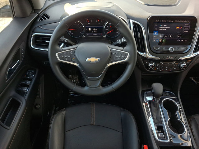 Used 2023 Chevrolet Equinox Premier image 11
