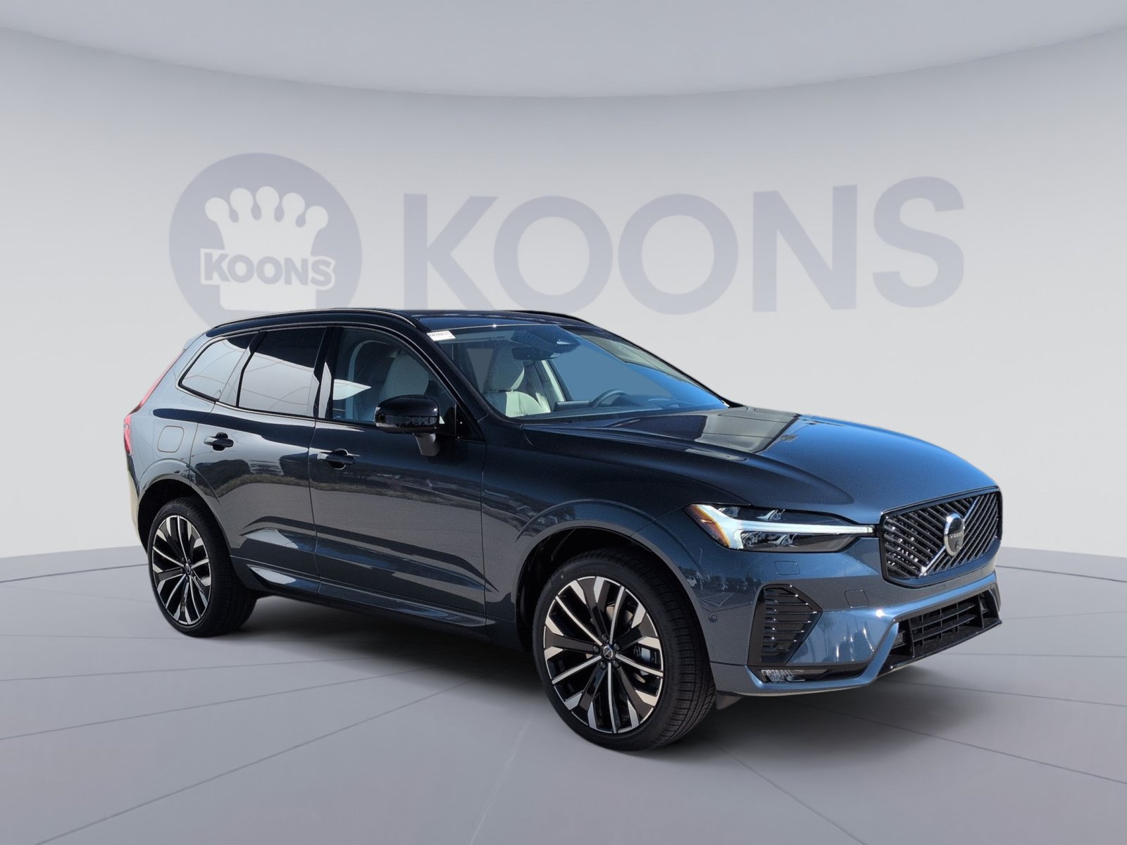 New 2026 Volvo XC60 B5 Ultra w/ Protection Package Premier AWD/4WD image 2