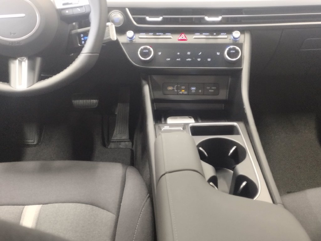 New 2026 Hyundai Sonata SEL AWD/4WD image 32