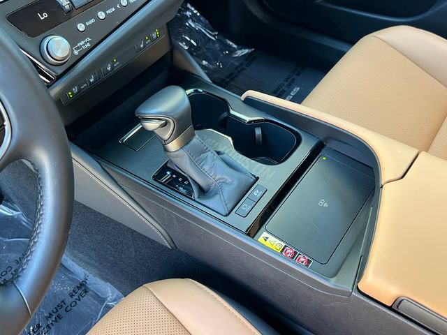 Used 2025 Lexus ES 300h w/ Premium Package FWD image 13