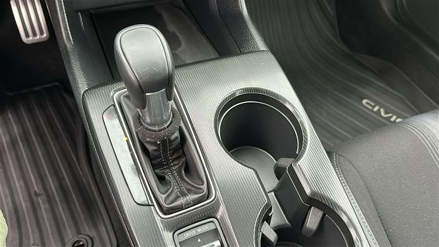 Used 2025 Honda Civic Sport image 17