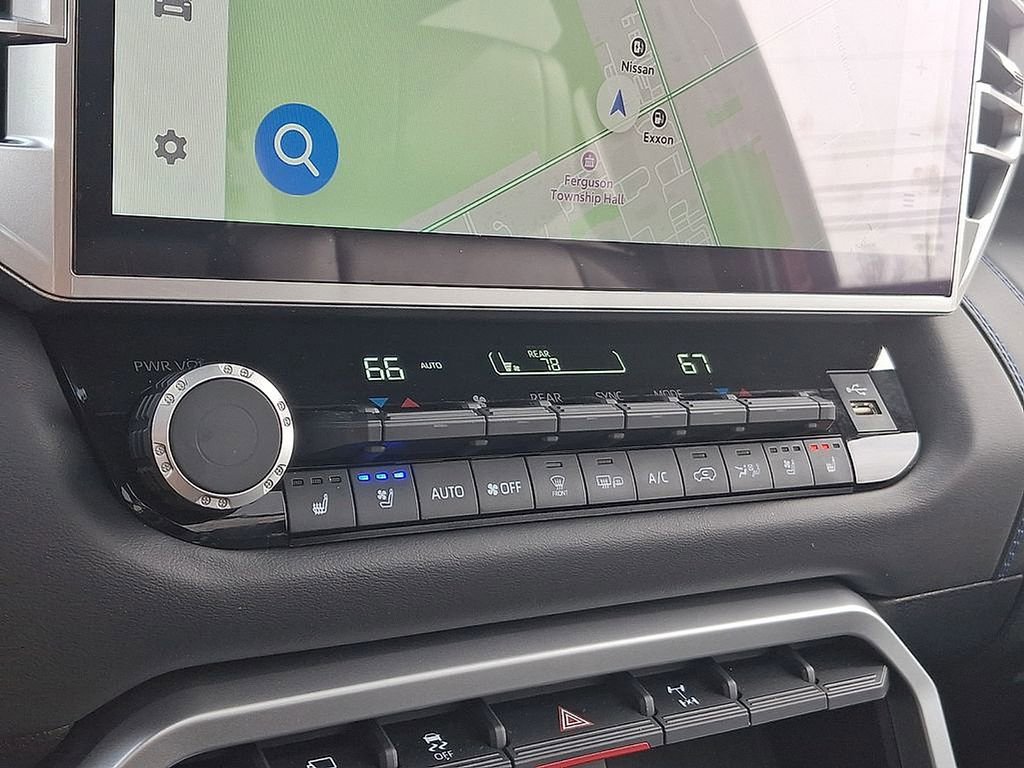 Used 2025 Toyota Sequoia Platinum AWD/4WD image 18