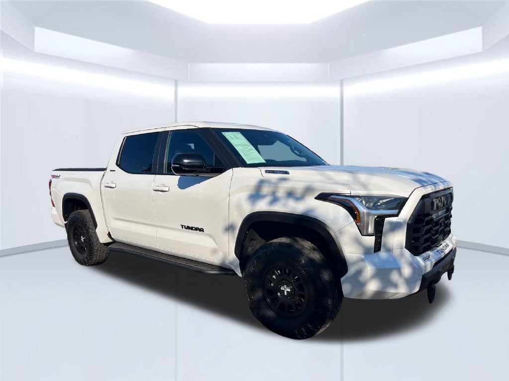 Used 2025 Toyota Tundra Limited w/ TRD Off-Road Package AWD/4WD image 14