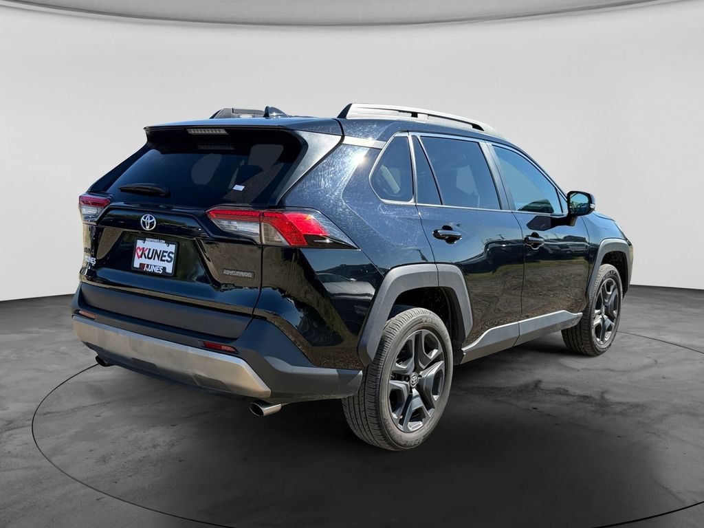 Used 2024 Toyota RAV4 Adventure AWD/4WD image 9
