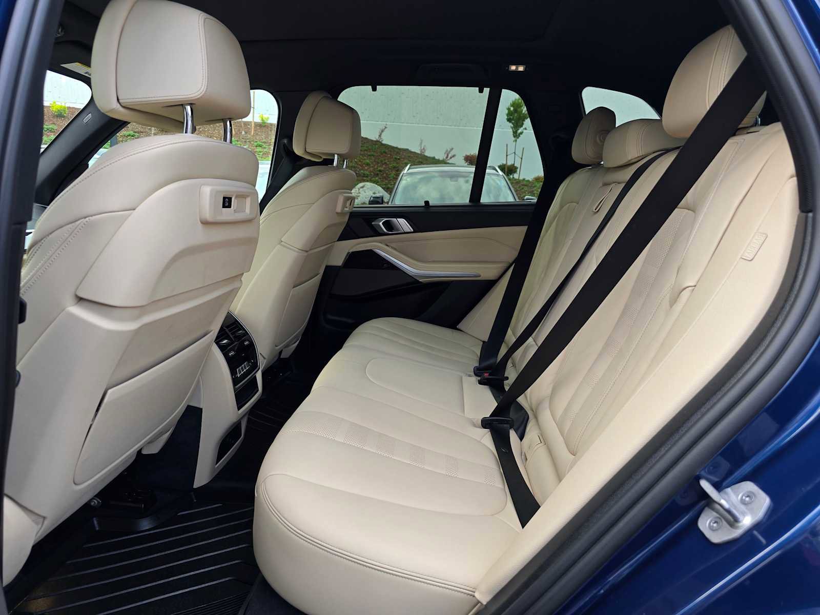 Used 2021 BMW X5 xDrive45e w/ Premium Package image 17