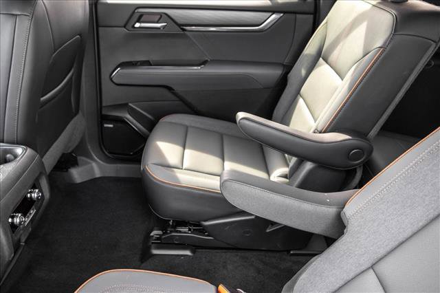 Used 2024 GMC Acadia AT4 AWD/4WD image 22