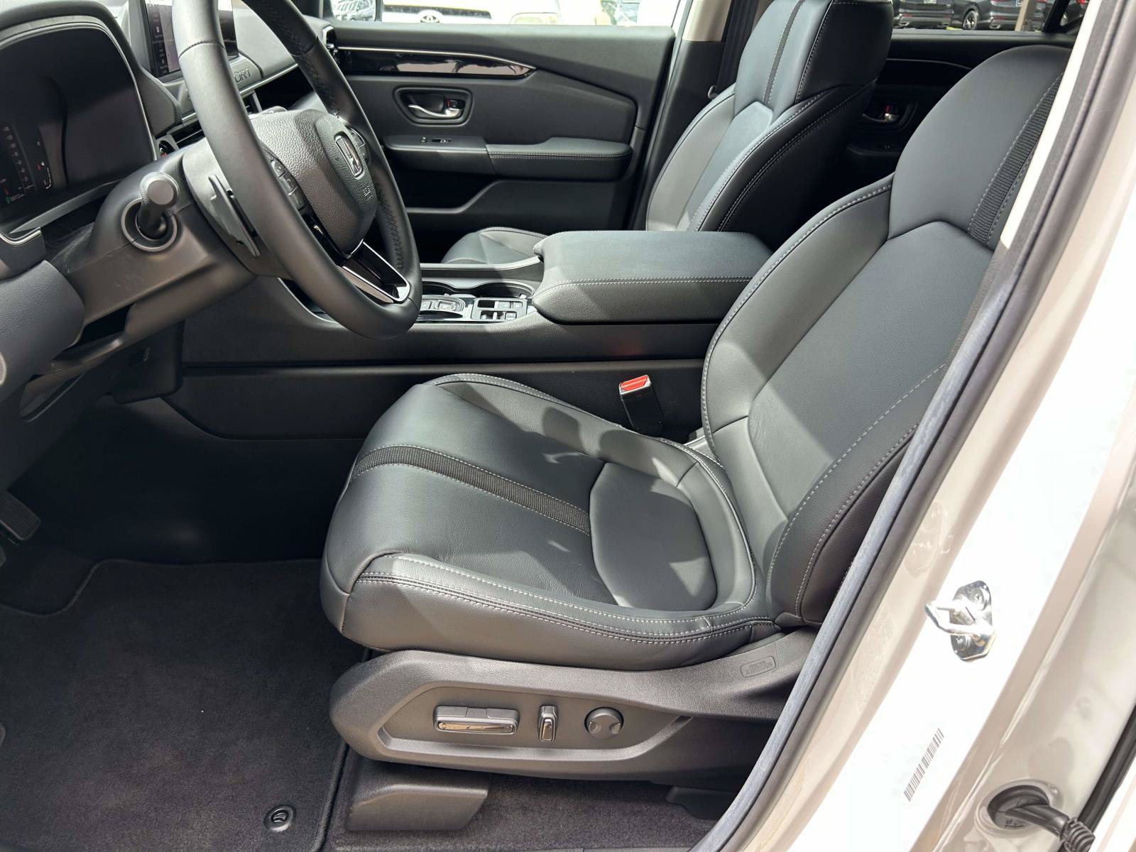 Used 2026 Honda Passport RTL image 9