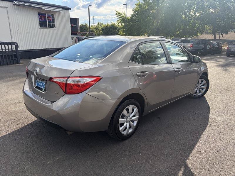 Used 2014 Toyota Corolla LE FWD image 4