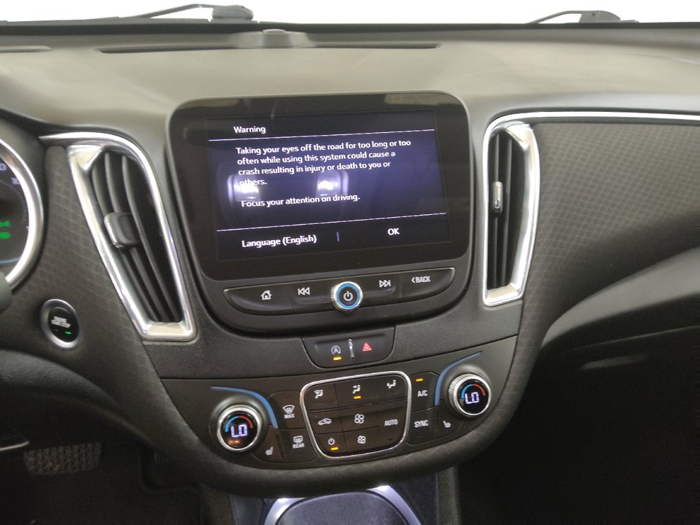 Used 2021 Chevrolet Malibu LT FWD image 25
