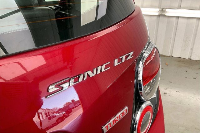 Used 2014 Chevrolet Sonic LTZ w/ Fun and Sun Package FWD image 9