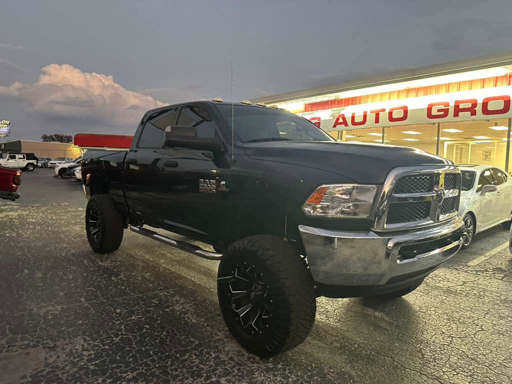 Used 2018 RAM 2500 Tradesman w/ Chrome Appearance Group image 13