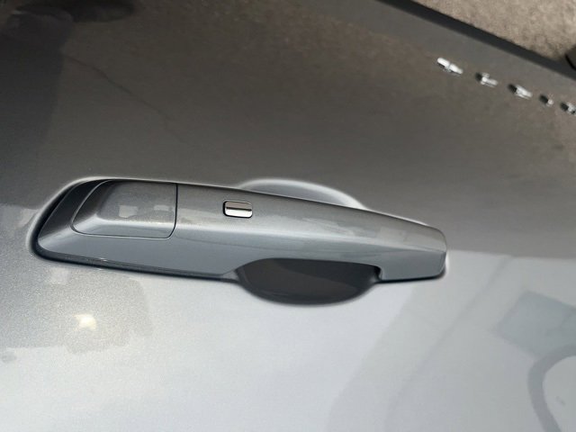 New 2026 Chevrolet Equinox LT w/ Convenience Package II image 15