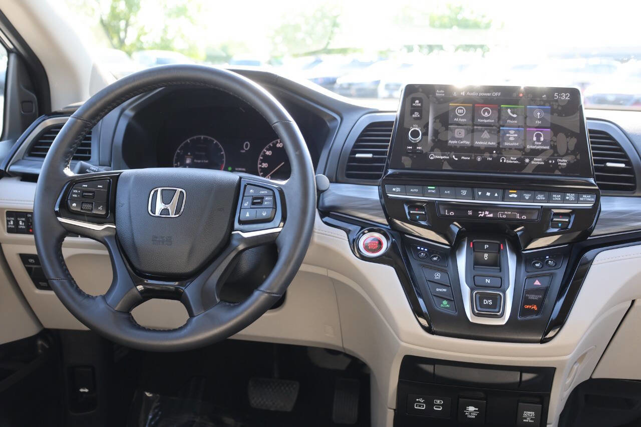 Used 2025 Honda Odyssey Elite image 25