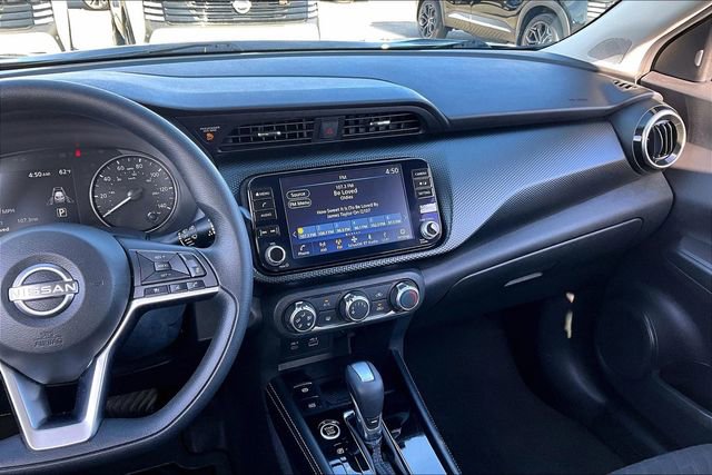 Certified 2024 Nissan Kicks SV image 9