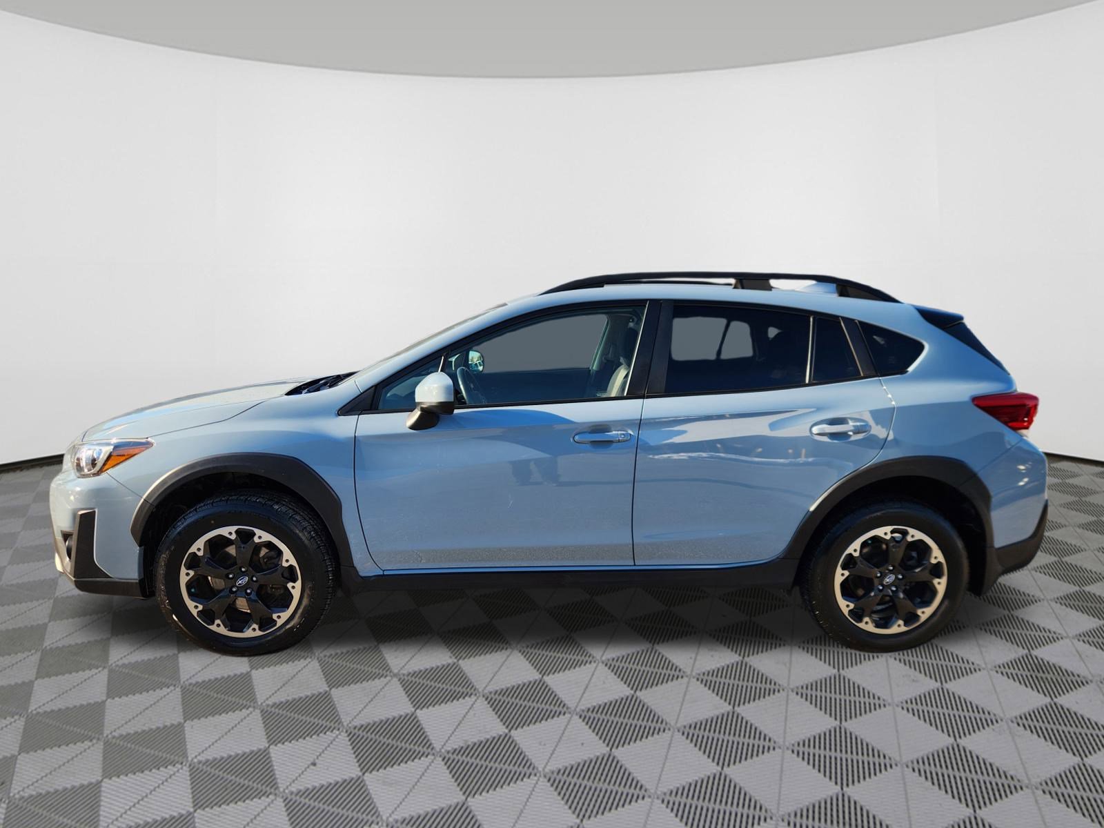 Used 2021 Subaru Crosstrek 2.0i Premium w/ Moonroof Package image 5