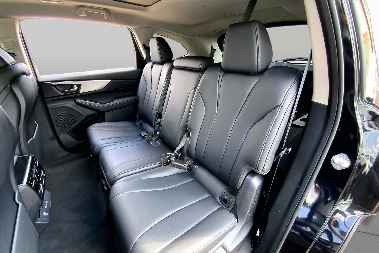 Used 2024 Acura MDX FWD image 19