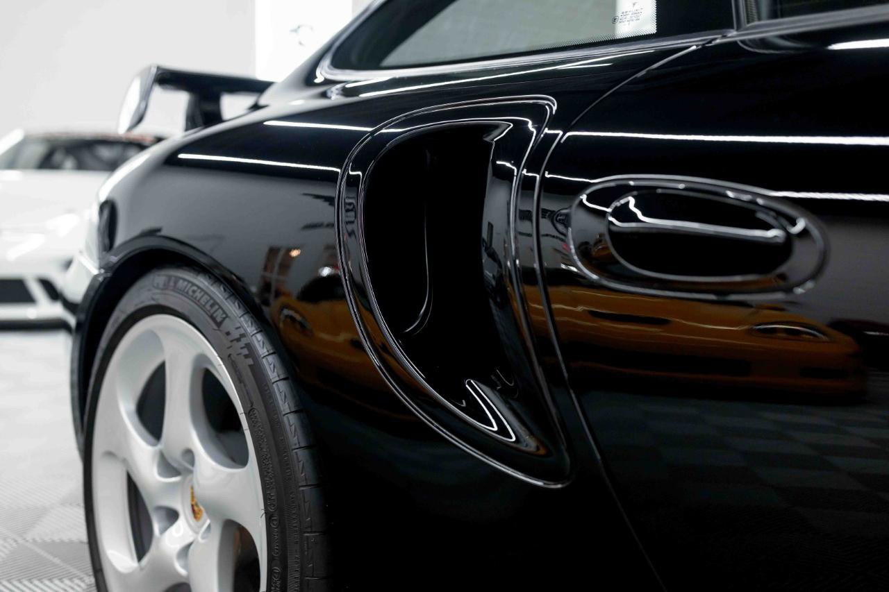 Used 2002 Porsche 911 GT2 RWD image 20
