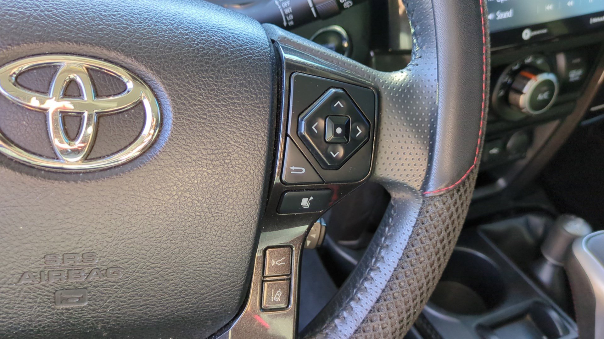 Used 2020 Toyota 4Runner TRD Off-Road Premium image 18