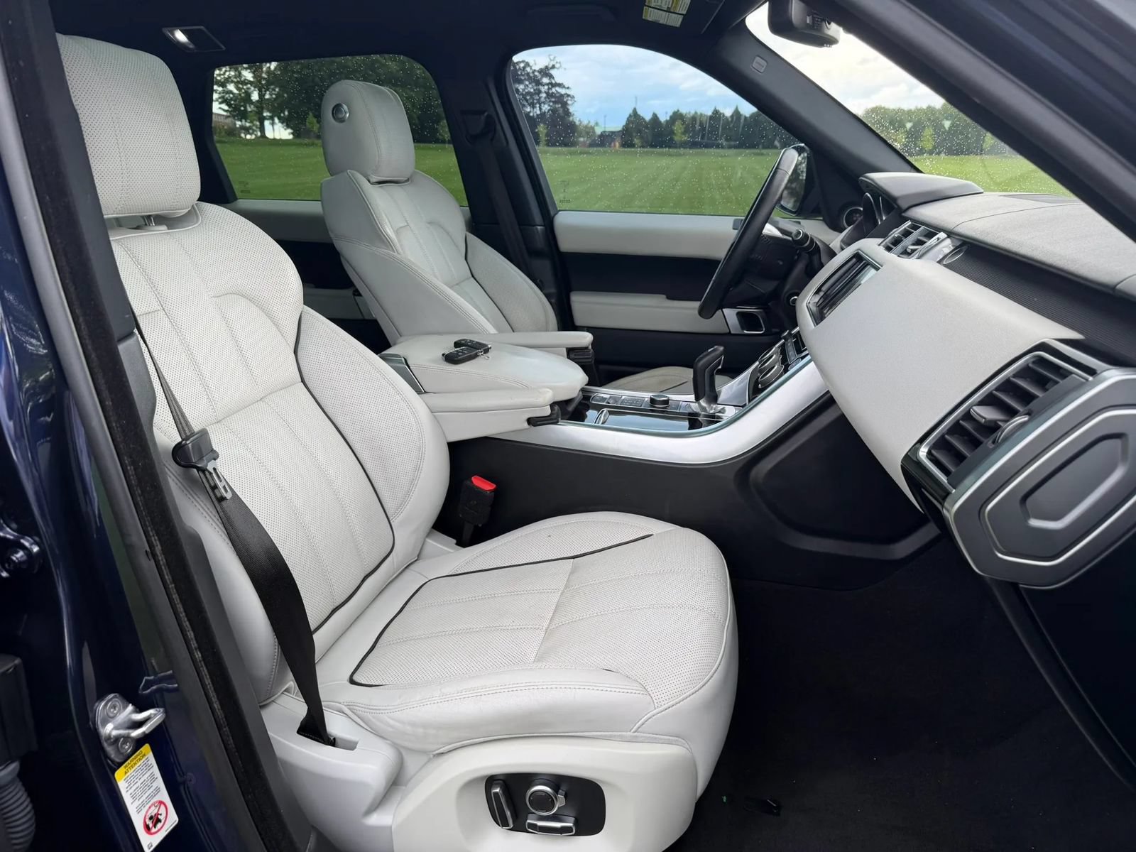 Used 2016 Land Rover Range Rover Sport HSE AWD/4WD image 47