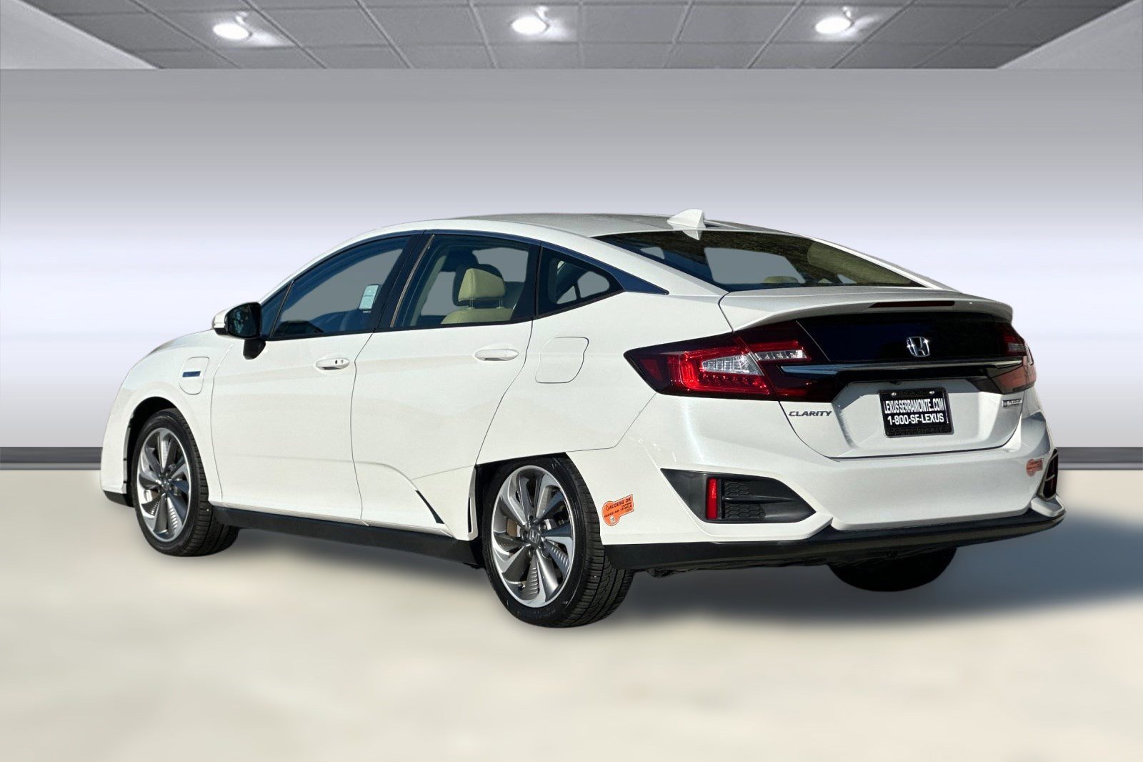 Used 2020 Honda Clarity Plug-In Hybrid image 3