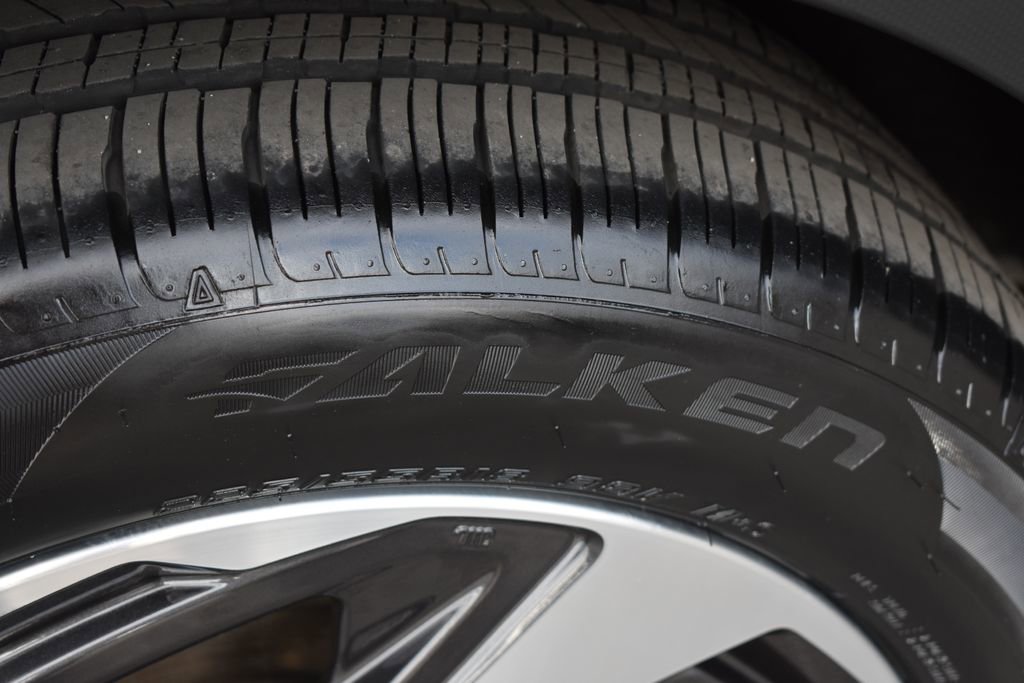 Certified 2025 Subaru Crosstrek 2.5i Limited w/ Crosstrek Mirror Package image 25