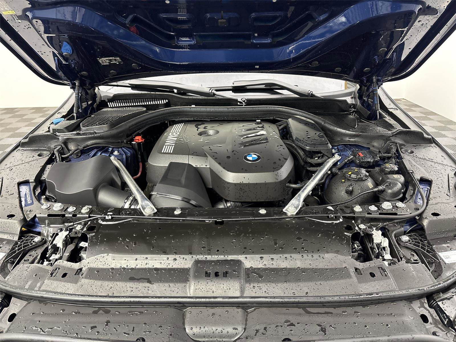 Used 2025 BMW 530i xDrive w/ Premium Package image 20