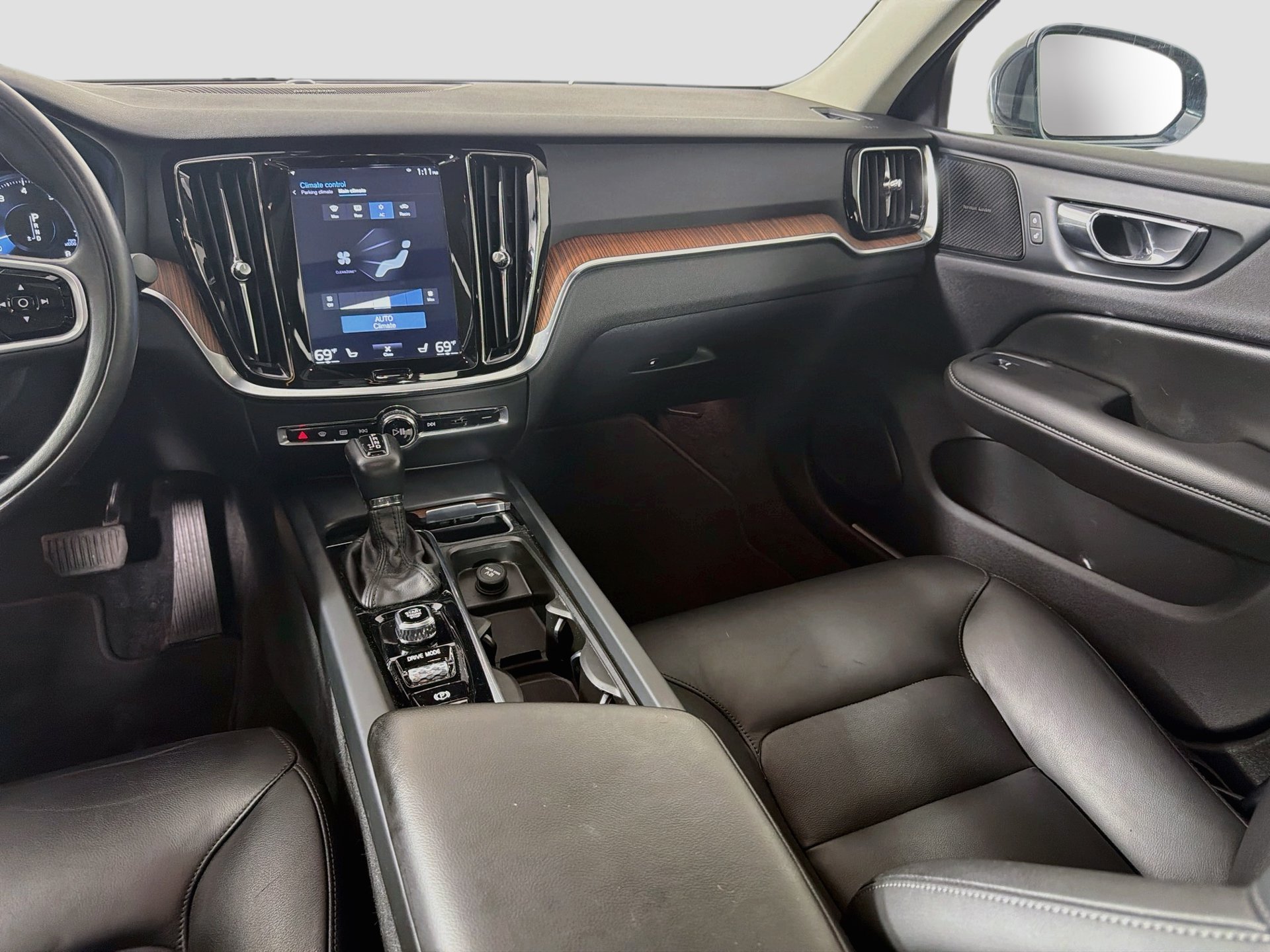 Used 2019 Volvo S60 T5 Momentum w/ Multimedia Package FWD image 24