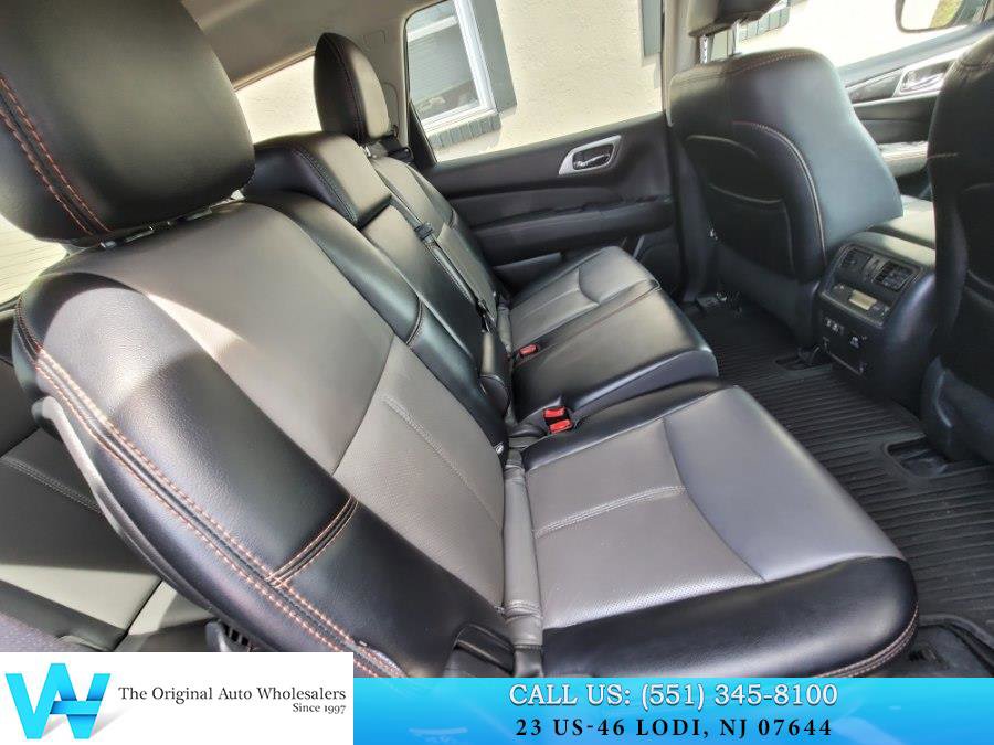 Used 2019 Nissan Pathfinder SL image 22