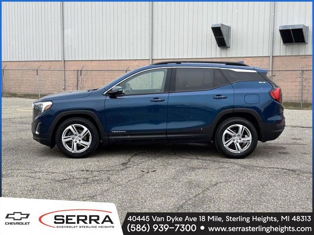 Used 2020 GMC Terrain SLE w/ Driver Convenience Package image 2