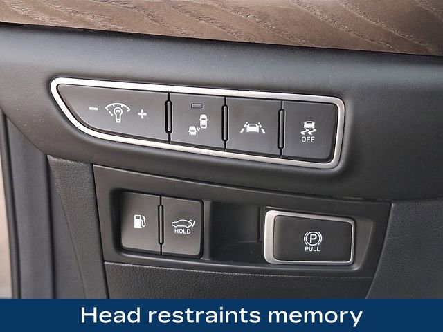 Used 2022 Genesis G90 5.0 Ultimate image 9