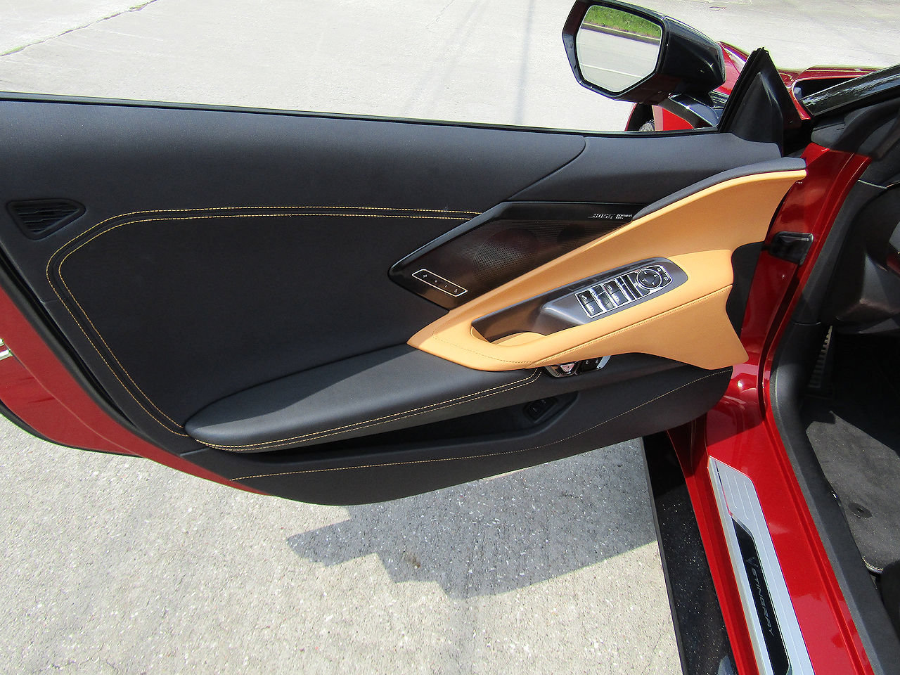 Used 2024 Chevrolet Corvette Stingray Preferred Conv w/ Stealth Interior Trim Package RWD image 11