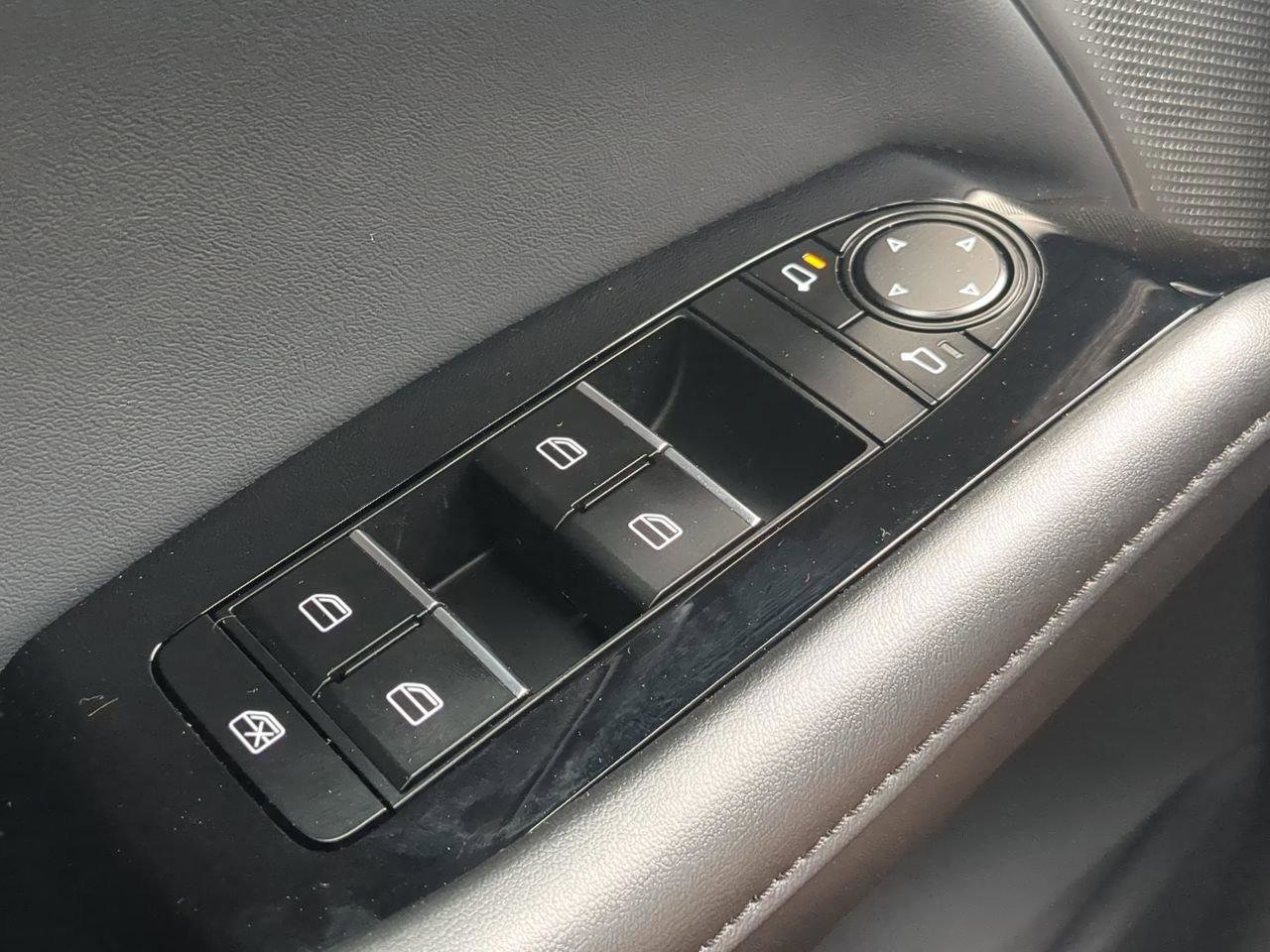 Certified 2025 MAZDA MAZDA3 Hatchback w/Premium Plus Pkg image 24