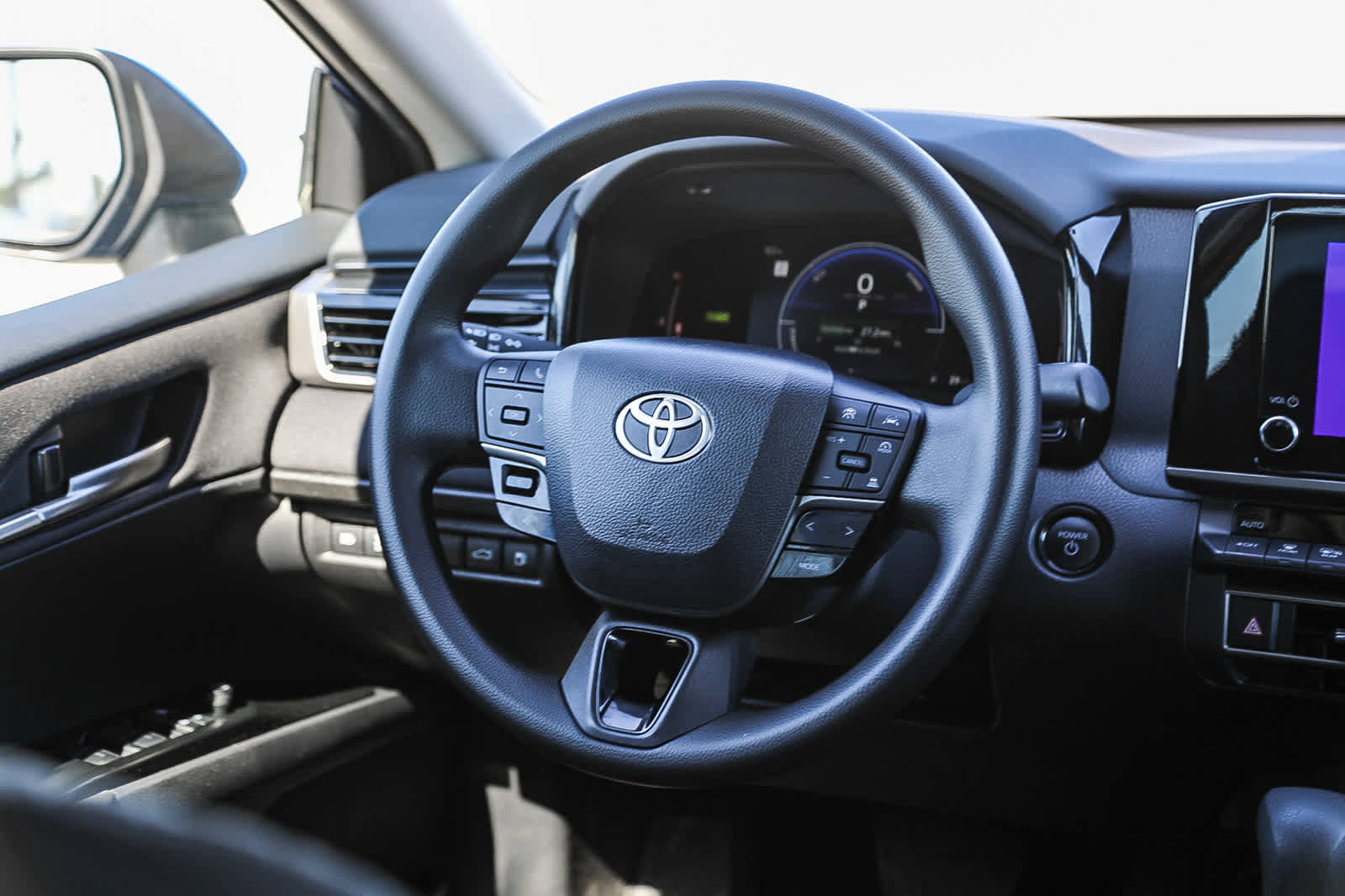 Certified 2025 Toyota Camry LE w/ Convenience Package image 16