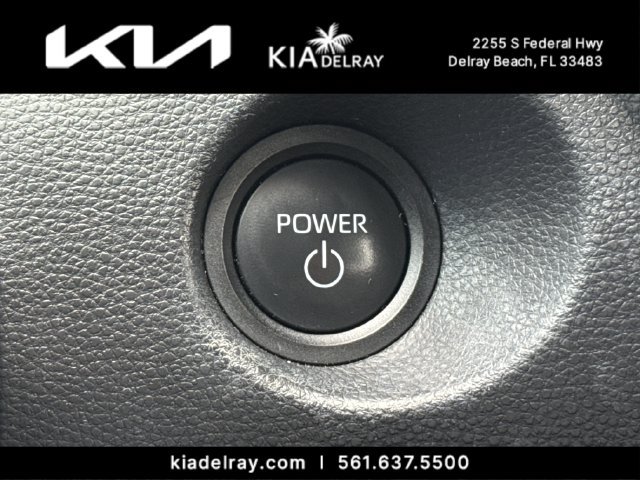 Used 2025 Toyota Corolla Cross AWD Hybrid w/ Moonroof Package image 31