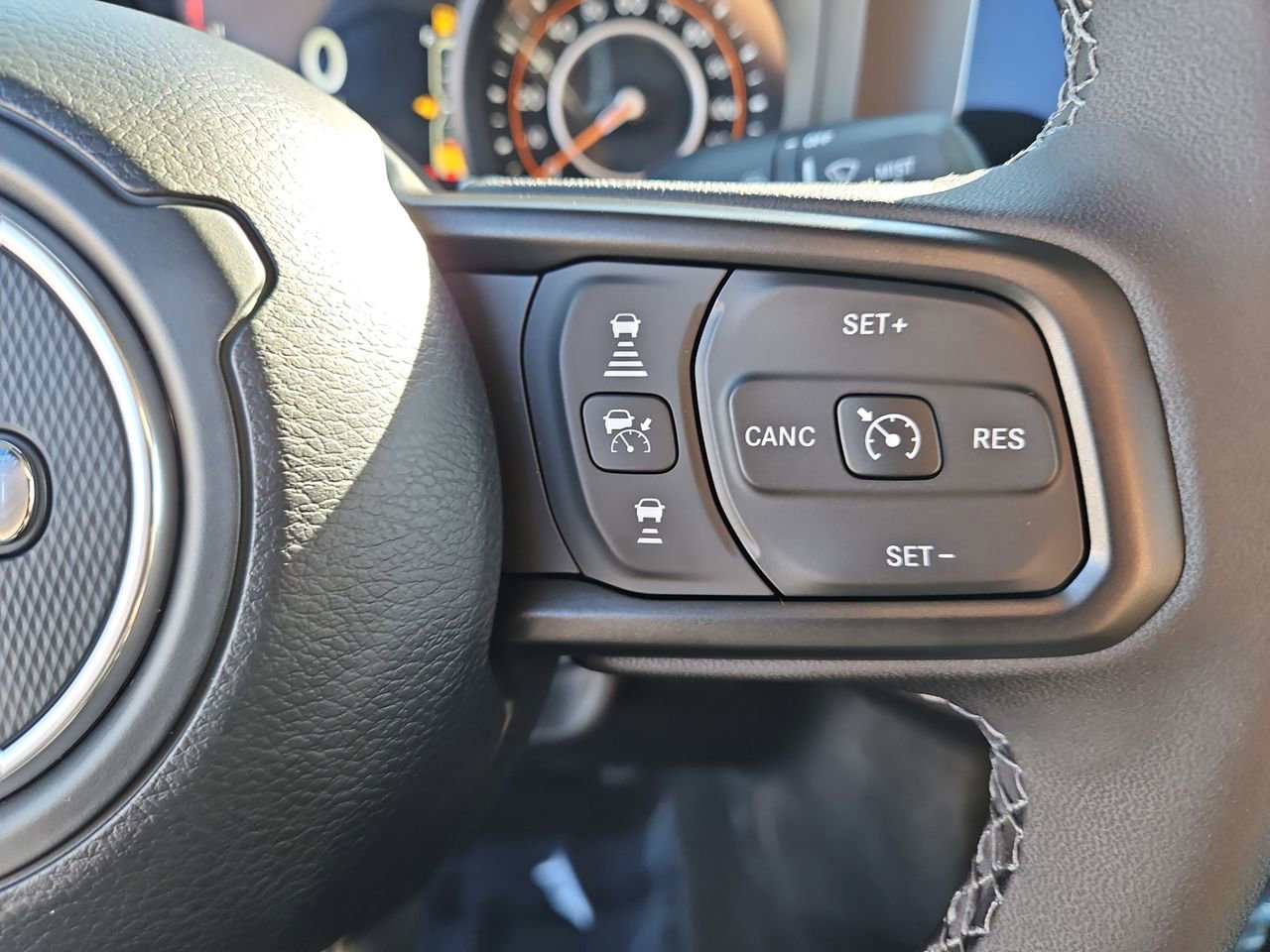 New 2025 Jeep Gladiator Mojave w/ Safety Group image 27