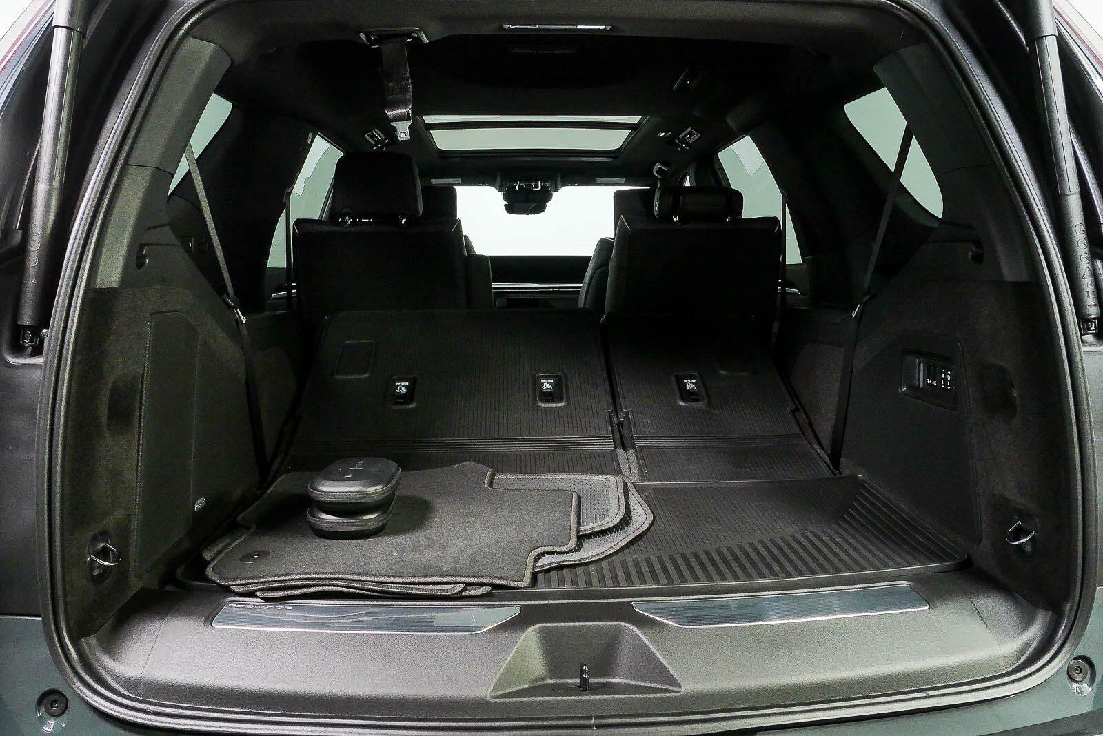 New 2026 Cadillac Escalade Sport w/ Touring Package AWD/4WD image 34