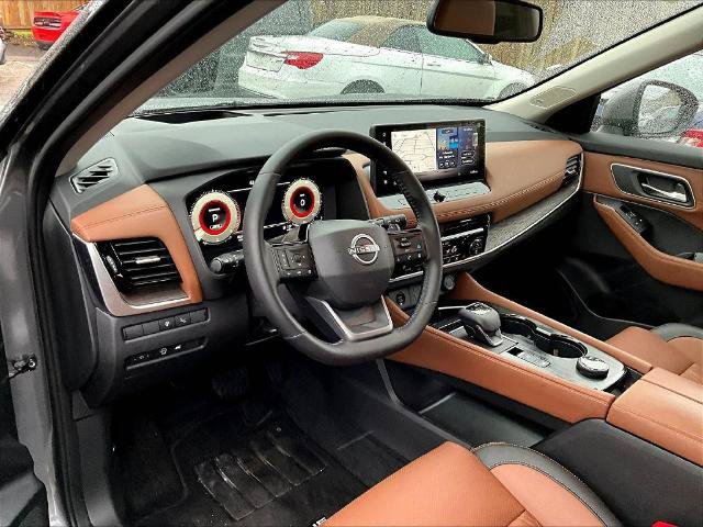 Certified 2026 Nissan Rogue Platinum w/ Platinum Premium Package AWD/4WD image 4
