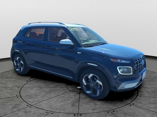 Used 2023 Hyundai Venue Limited w/ Cargo Package image 3