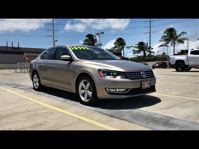 Used 2015 Volkswagen Passat 1.8T Limited Edition FWD image 3