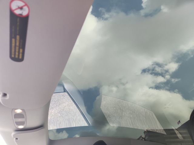 Used 2024 Tesla Model Y Long Range image 18