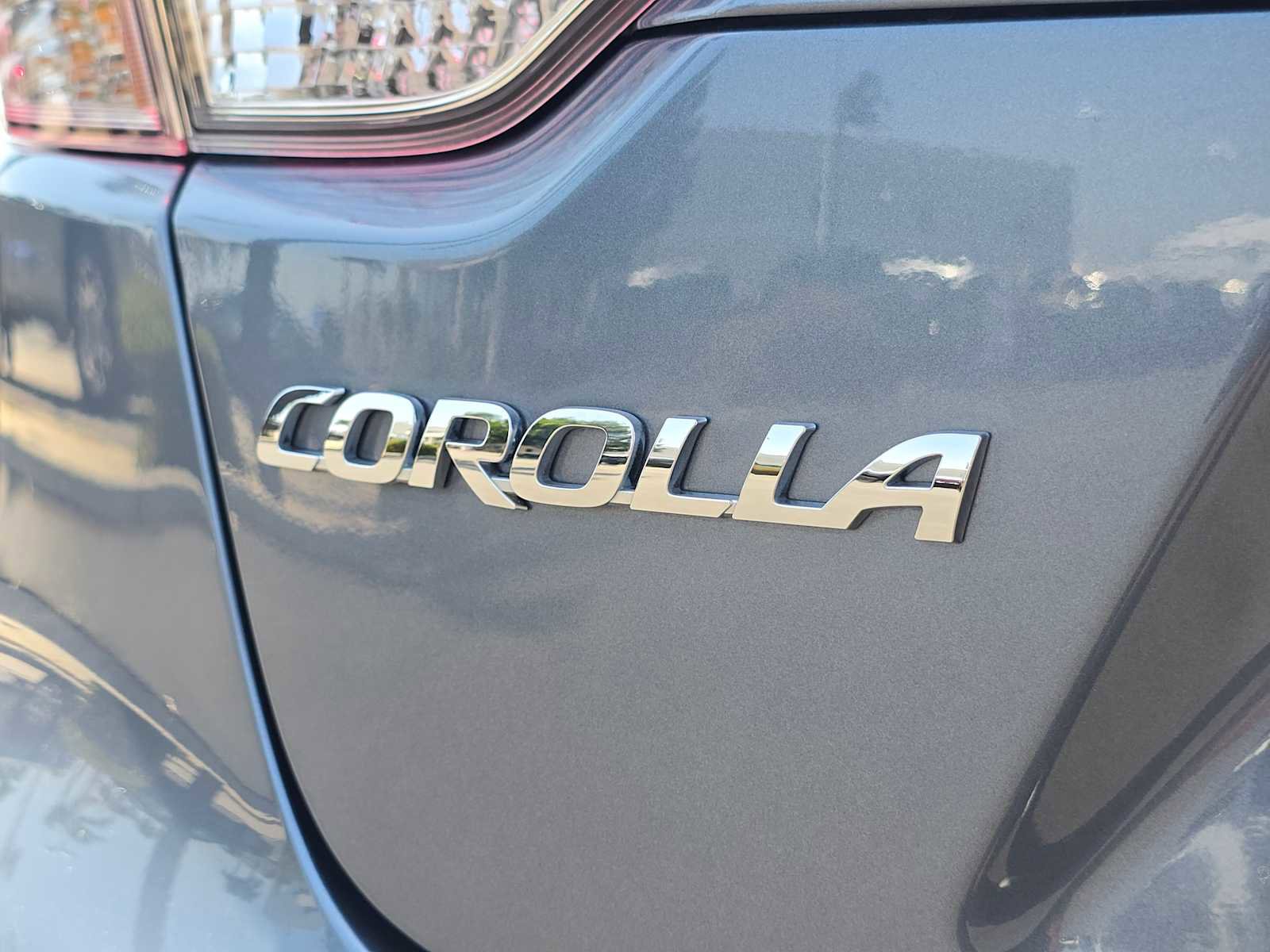 Certified 2025 Toyota Corolla LE FWD image 14