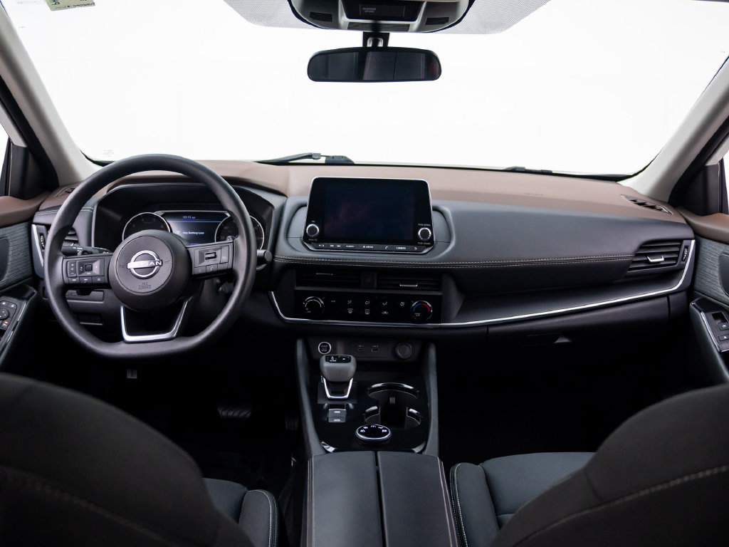 Used 2023 Nissan Rogue S AWD/4WD image 12