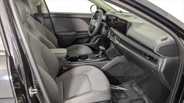 Used 2025 Kia K4 EX FWD image 21
